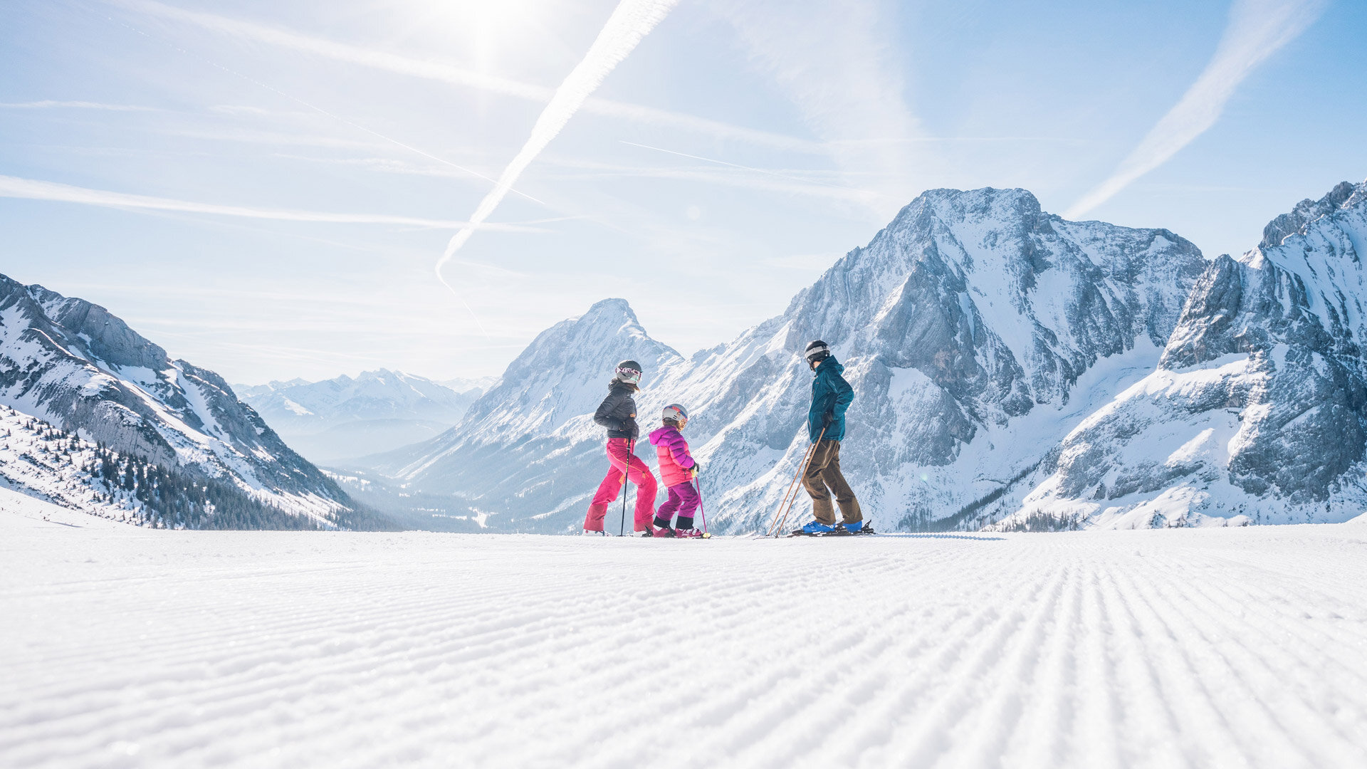 Skifahren im Winterurlaub in der Zugspitz Arena – Luxus Chalets Bichlbach erleben